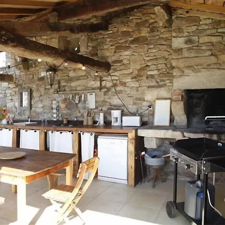 3 Maisons Piscine Chauffee Et Clim